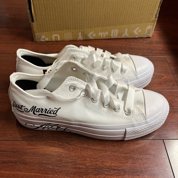 Custom Converse By You Lift Platform Low Womens 9.5 White Wedding Just Married - Picture 9 of 16
